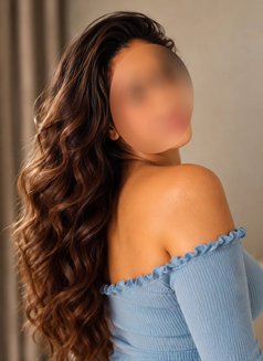 Hot Single and Couple Service - puta in Colombo Photo 3 of 11