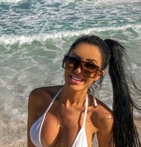 Hot Sizzling Party Mama - escort in Hong Kong