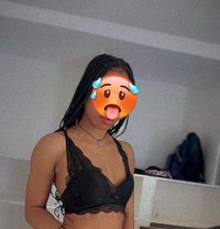 Juicy chocolate booty Aria - puta in Hyderabad