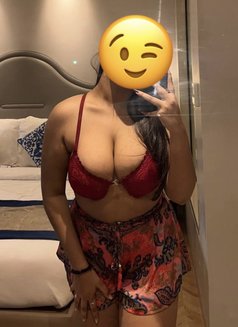 🥀 HOT SOCIAL MEDIA INFLUENCER 🥀 - escort in Hyderabad Photo 6 of 11