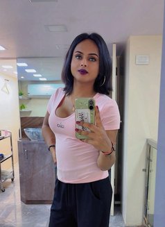 Hot Soniya - Transsexual escort in Ahmedabad Photo 16 of 16