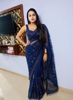 Hot Soniya - Transsexual escort in Vadodara Photo 2 of 4