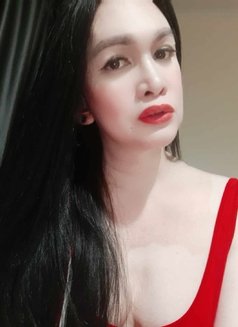 RED HOT WHITE SKIN SHEMALE - Transsexual escort in Bangkok Photo 7 of 15