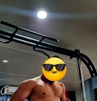 Body Sucker Monty69 free - Male escort in Mumbai