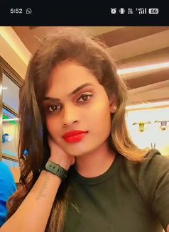 Hot Teacher - Transsexual adult performer in Chennai Photo 4 of 5