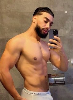 Hot Top1 - Male escort in Dubai Photo 1 of 3