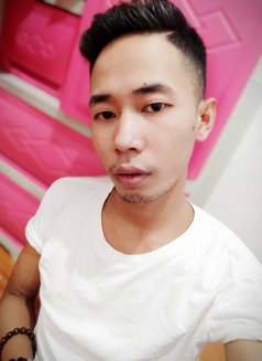 Hot Twink Here - Male escort in Angeles City Photo 2 of 8