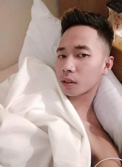 Hot Twink Here - Male escort in Angeles City Photo 3 of 8