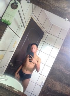 Hot Twink Here - Male escort in Angeles City Photo 7 of 8