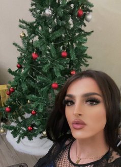 Jessica - Male escort in Baku Photo 8 of 9