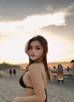 Hot Versa Nira - Transsexual escort in Hong Kong Photo 13 of 27