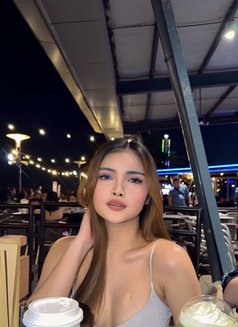 Hot Versa Nira - Transsexual escort in Hong Kong Photo 24 of 27