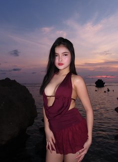 Hot Versa Nira - Transsexual escort in Taipei Photo 14 of 30