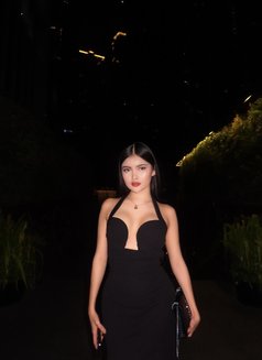 Hot Versa Nira - Transsexual escort in Manila Photo 27 of 30