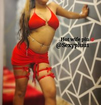 Hot Wife Piu - escort in Kolkata