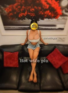 Hot Wife Piu - escort in Kolkata Photo 28 of 28