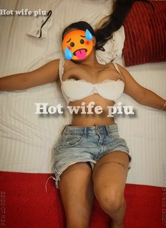 Hot Wife Piu - puta in Kolkata Photo 28 of 30
