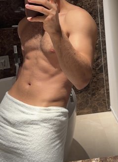 Hot xx - Male escort in Jeddah Photo 8 of 9
