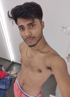 Hotboy - Male escort in Kolkata Photo 8 of 9