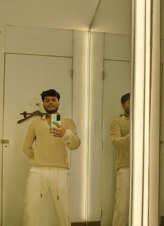 Hotyrohan - Male escort in Kolkata Photo 11 of 14