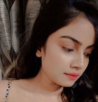 Im Nikita Premium service provide - puta in Kolkata