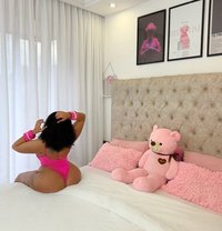 HOTEL OUTCALLs ONLY - puta in Hyderabad