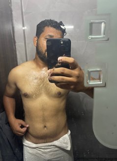 HotEngineer03 - Acompañantes masculino in Kota Photo 5 of 6