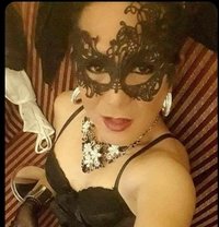 HotLadyboyMama Gfe Versatile Top/bottom - Transsexual escort in Seoul