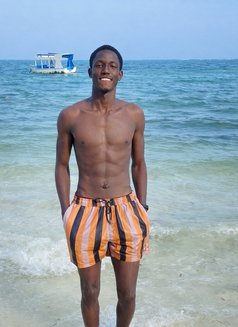 Hotleancoco - Acompañantes masculino in Mombasa Photo 2 of 2