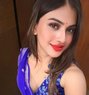 Hott Natasha - Transsexual escort in Mumbai Photo 4 of 6