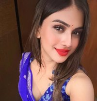 Hott Natasha - Transsexual escort in Mumbai