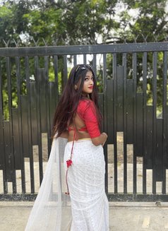 Hott Natasha - Acompañantes transexual in New Delhi Photo 9 of 21