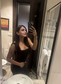 Hott Natasha - Acompañantes transexual in New Delhi Photo 10 of 21