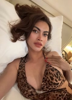 PRETTY LADY WITH HARD COCK - Transsexual escort in Jakarta Photo 24 of 27