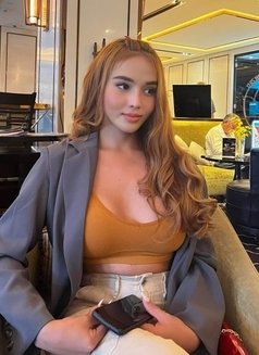 Hottest Girl in Manila BGC - escort in Mandaluyong Photo 5 of 14