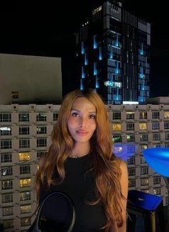 Hottest Girl in Manila BGC - escort in Mandaluyong Photo 10 of 14