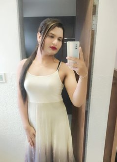 Hottest Khwahish - Transsexual escort in Surat Photo 5 of 10