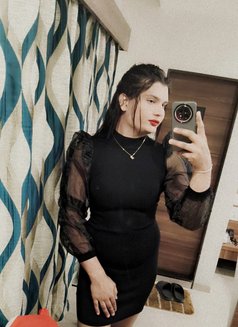Hottest Khwahish - Transsexual escort in Surat Photo 7 of 8