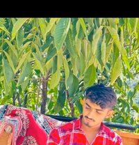 Hottie Abhijeet - Acompañantes masculino in New Delhi