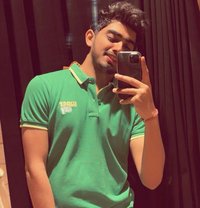 Hottie Abhijeet - Acompañantes masculino in New Delhi