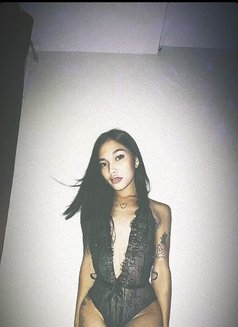 Hottie Cassie - Acompañantes transexual in Makati City Photo 2 of 5