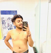 Hottie - Male escort in Mumbai