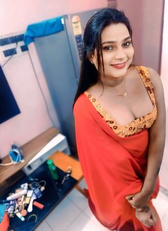 Hottie Priya - Transsexual escort in Dubai Photo 1 of 4