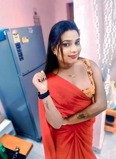 Hottie Priya - Transsexual escort in Dubai Photo 2 of 4