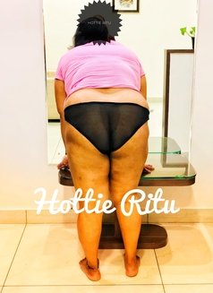 Hottie Ritu - puta in Bangalore Photo 18 of 29