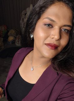 Hottie Tranny Queen Harini Baby - Acompañantes transexual in Bangalore Photo 1 of 1