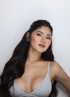 Hottiemiles - escort in Manila Photo 16 of 18