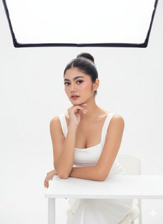 Hottiemiles - puta in Singapore Photo 11 of 11