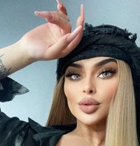 Hottiest Barbie Shemale Best of the Best - Acompañantes transexual in Bangkok Photo 1 of 17