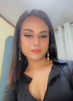 Hottygirl - Acompañantes transexual in Manila Photo 6 of 6